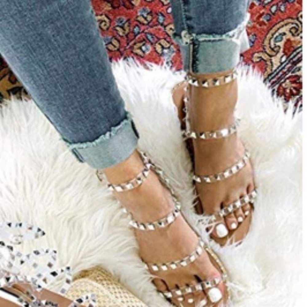 !! NEW !! Clear Studded Gladiator Sandals - Picture 5 of 11